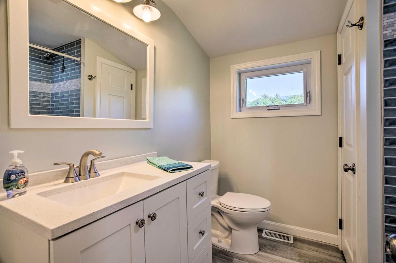 Updated Plymouth Home Less Than 2 Miles To Waterfront! エクステリア 写真
